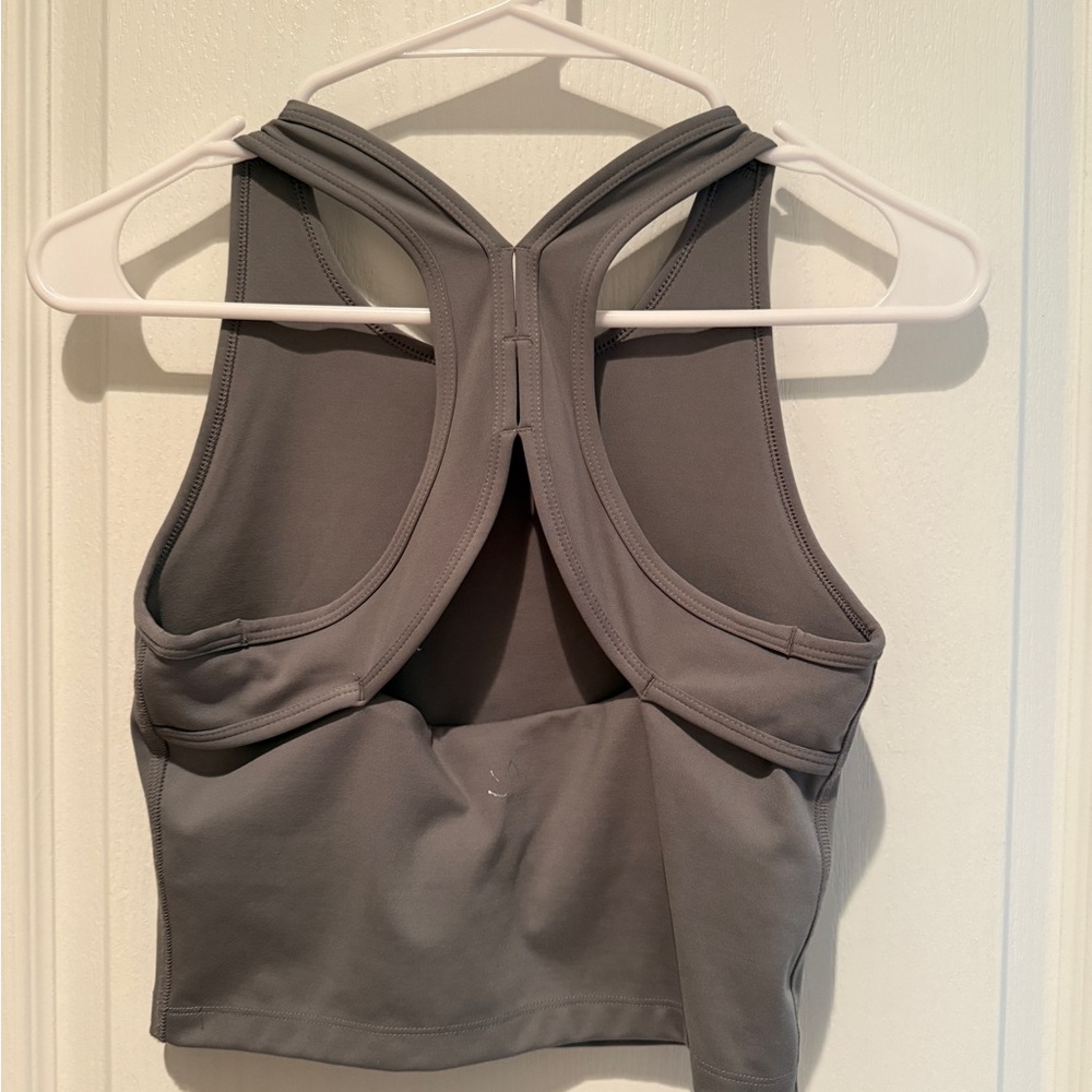 Beyond Yoga Powerbeyond Strive cropped Racerback Tank - Picture 7 of 7